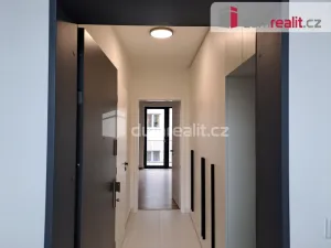 Pronájem bytu 1+kk, Libčice nad Vltavou, Letecká, 35 m2