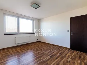 Pronájem rodinného domu, Praha - Stodůlky, Hlušičkova, 300 m2