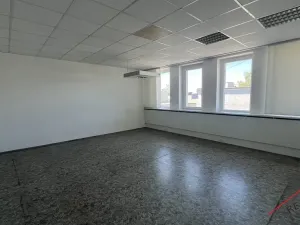 Pronájem skladu, Praha - Hostivař, U továren, 3360 m2