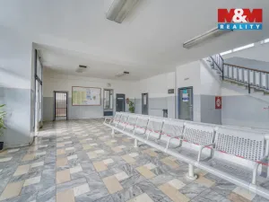Pronájem obchodního prostoru, Klatovy - Klatovy III, Nádražní, 38 m2
