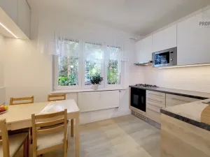Prodej bytu 3+1, Kuřim, Školní, 102 m2