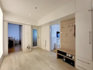 Prodej bytu 3+1, Kuřim, Školní, 102 m2