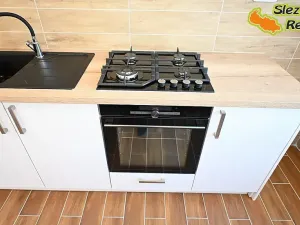 Pronájem bytu 3+1, Opava, Krnovská, 78 m2