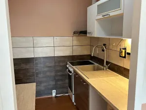 Pronájem bytu 2+kk, Praha - Kobylisy, Kurkova, 44 m2
