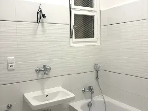 Pronájem bytu 1+1, Praha - Libeň, Pivovarnická, 55 m2