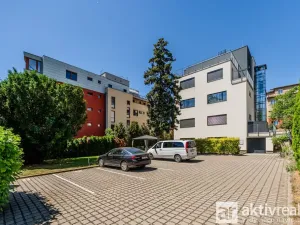 Pronájem bytu 2+kk, Praha - Libeň, Nad Rokoskou, 38 m2