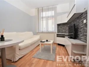 Pronájem bytu 2+kk, Praha - Libeň, Na Dědince, 40 m2