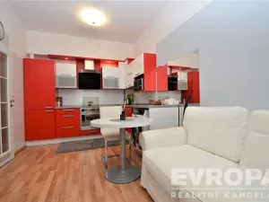 Pronájem bytu 2+kk, Praha - Libeň, Na Dědince, 40 m2