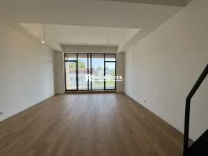 Pronájem bytu 1+kk, Praha - Žižkov, Malešická, 50 m2