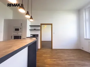 Pronájem bytu 2+kk, Praha - Žižkov, Jagellonská, 45 m2