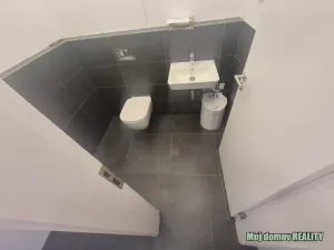 Pronájem obchodního prostoru, Praha - Žižkov, Hartigova, 88 m2