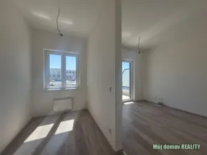 Pronájem bytu 2+kk, Praha - Hostivař, U továren, 31 m2