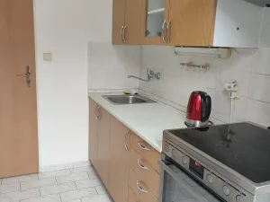 Pronájem bytu 1+1, Brno, Mojmírovo náměstí, 18 m2