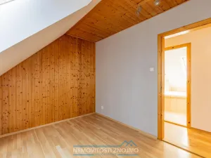 Prodej vícegeneračního domu, Jevišovice, 350 m2