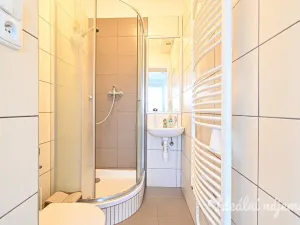 Pronájem bytu 1+kk, Brno - Žebětín, Hostislavova, 22 m2