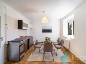 Prodej bytu 2+1, České Budějovice, Hálkova, 50 m2