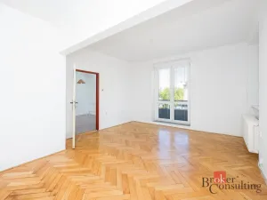Prodej bytu 3+1, Pardubice - Zelené Předměstí, Palackého třída, 79 m2