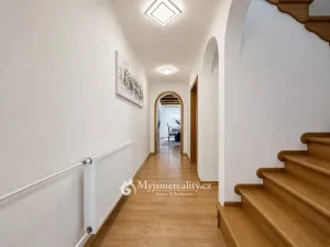 Prodej rodinného domu, Nový Šaldorf-Sedlešovice - Nový Šaldorf, Vilová, 240 m2