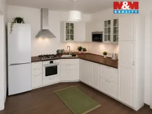 Pronájem bytu 2+kk, Praha - Vršovice, Slovinská, 46 m2