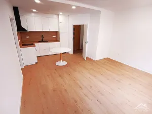 Pronájem bytu 2+kk, Jihlava, Čajkovského, 67 m2