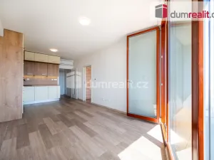 Pronájem bytu 2+kk, Sezimovo Ústí, náměstí Tomáše Bati, 52 m2