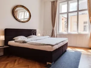 Pronájem bytu 4+1, Praha - Nové Město, Mikulandská, 84 m2