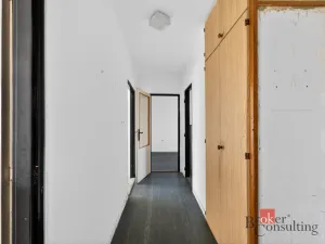 Prodej bytu 3+1, Zvoleněves, 71 m2