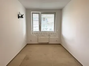 Pronájem bytu 3+kk, Praha - Háje, Jurkovičova, 78 m2