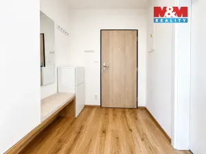 Pronájem bytu 2+kk, Oslavany, náměstí 13. prosince, 50 m2
