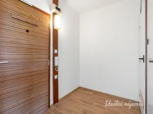 Pronájem bytu 1+1, Praha - Chodov, Kunínova, 28 m2