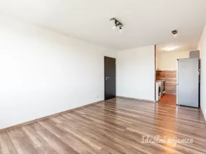 Pronájem bytu 2+kk, Praha - Řepy, Jiránkova, 45 m2