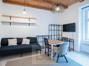 Pronájem bytu 1+kk, Praha - Vinohrady, Na Folimance, 28 m2