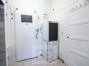 Pronájem bytu 1+kk, Praha - Vinohrady, Na Folimance, 28 m2