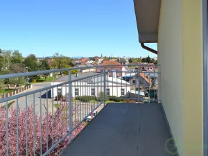 Pronájem bytu 2+kk, Smiřice, Nádražní, 48 m2