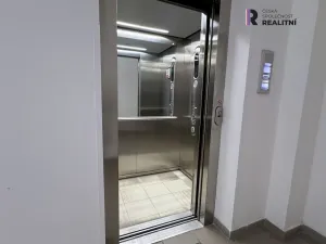 Pronájem kanceláře, Karlovy Vary, T. G. Masaryka, 35 m2