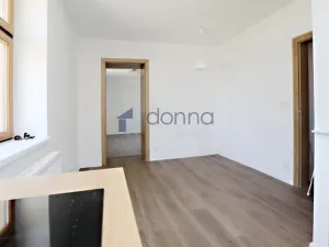 Pronájem bytu 1+1, Praha, Hošťálkova, 34 m2