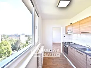 Pronájem bytu 3+1, Olomouc - Neředín, Stiborova, 70 m2