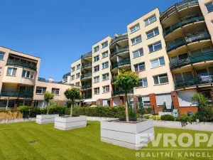 Prodej bytu 2+kk, Praha - Hlubočepy, Voskovcova, 51 m2