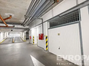 Prodej bytu 2+kk, Praha - Hlubočepy, Voskovcova, 51 m2