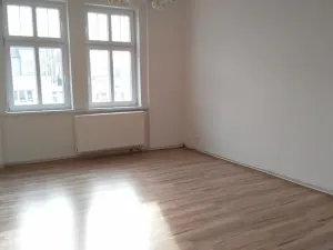 Pronájem bytu 2+1, Teplice, Doubravská, 72 m2