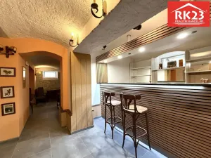 Pronájem restaurace, Mariánské Lázně - Úšovice, Plzeňská, 100 m2