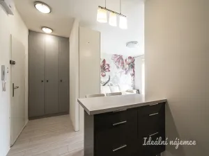 Pronájem bytu 2+kk, Praha - Bohnice, Poznaňská, 40 m2