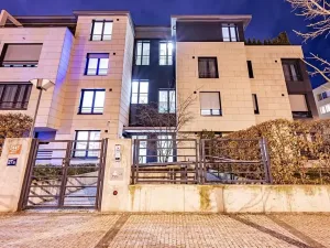 Pronájem bytu 3+kk, Praha - Břevnov, Na Petynce, 91 m2
