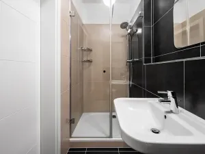 Pronájem bytu 3+kk, Praha - Břevnov, Na Petynce, 91 m2