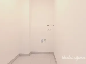 Pronájem bytu 2+kk, Praha - Strašnice, Počernická, 59 m2
