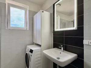 Prodej bytu 3+kk, Olomouc - Nedvězí, Jilemnického, 77 m2