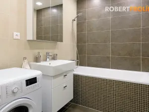 Pronájem bytu 2+kk, Praha - Liboc, Naardenská, 54 m2