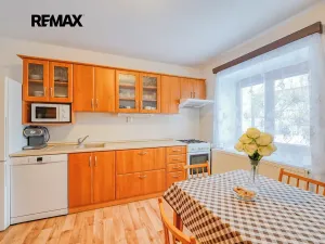 Prodej rodinného domu, Sedlčany, 93 m2