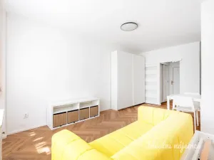 Pronájem bytu 1+kk, Praha - Krč, Obětí 6. května, 35 m2