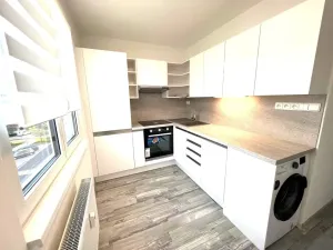 Pronájem bytu 2+1, Cheb, Kosmonautů, 56 m2